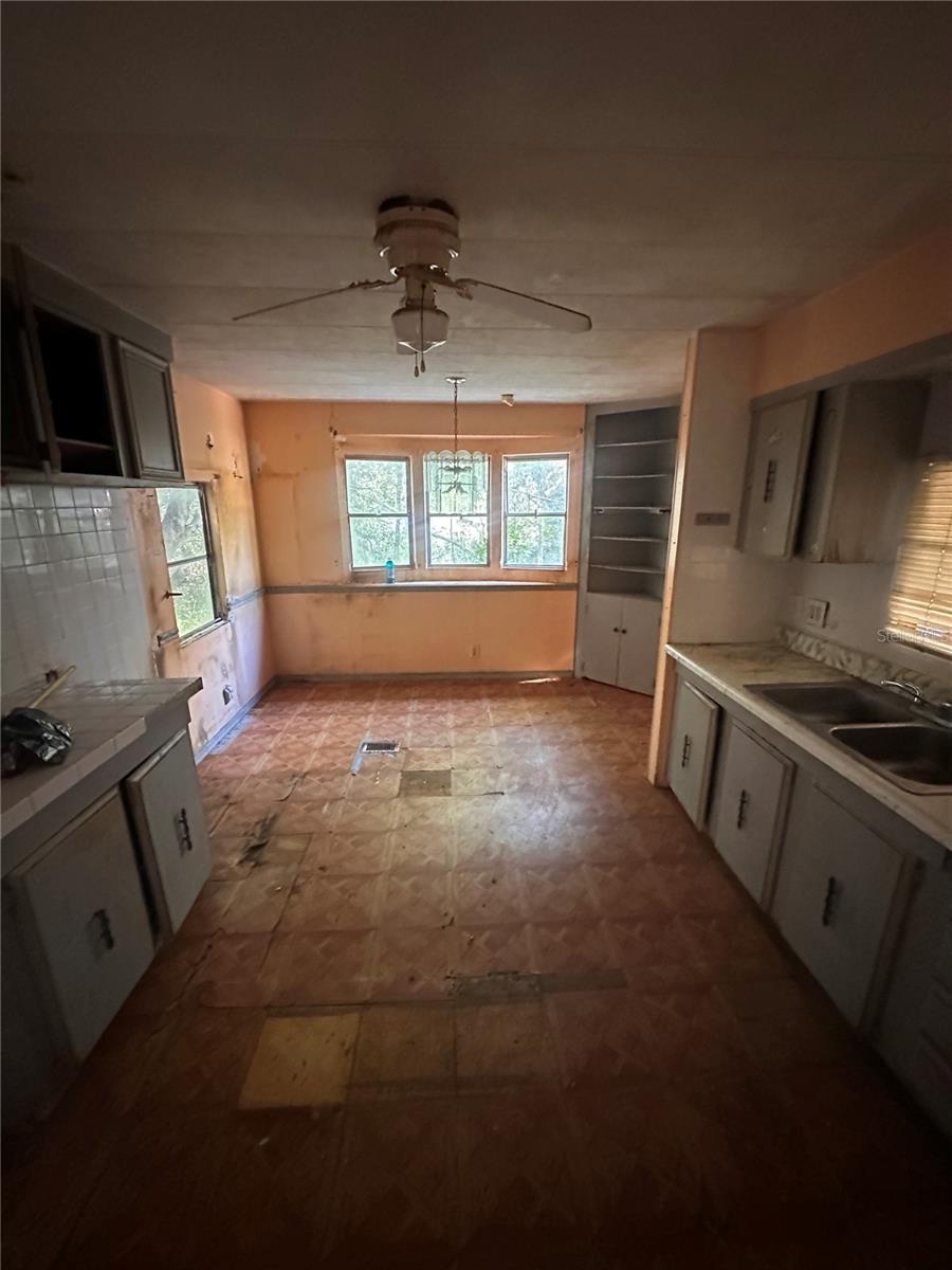8323 EVERGREEN, Brooksville, FL 34613