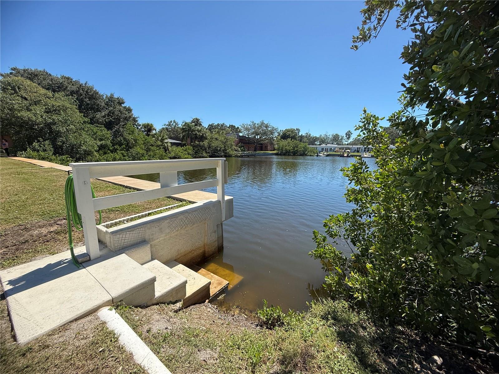 4805 ALT 19, #422, Palm Harbor, FL 34683