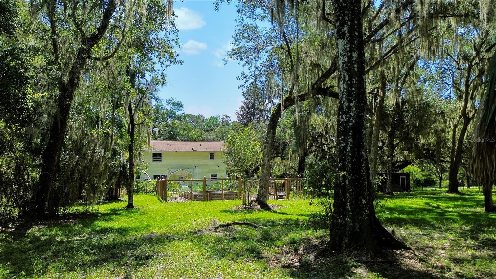 5225 GRIFFIN ROAD, Brooksville, FL 34601
