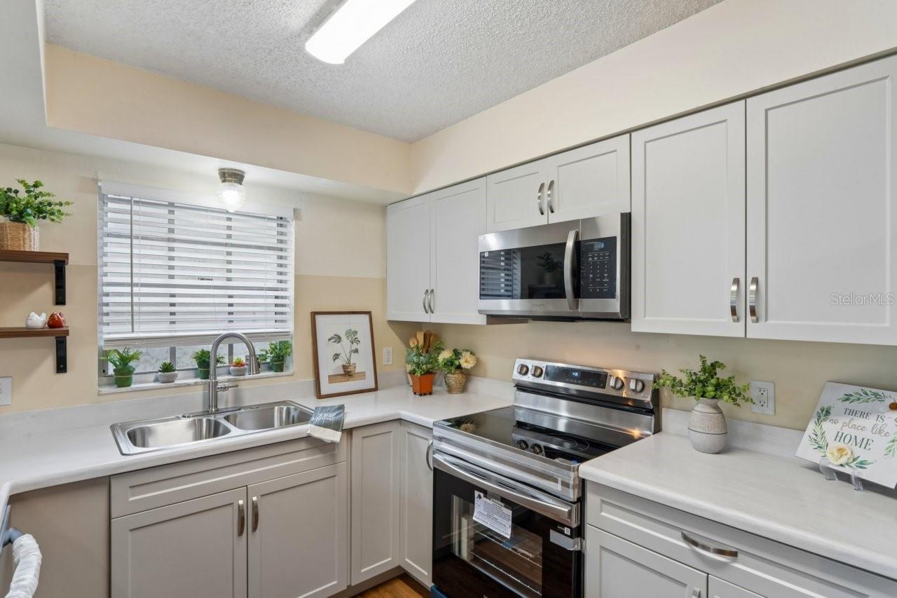 6709 DEVONSHIRE LN, #10A, New Port Richey, FL 34654