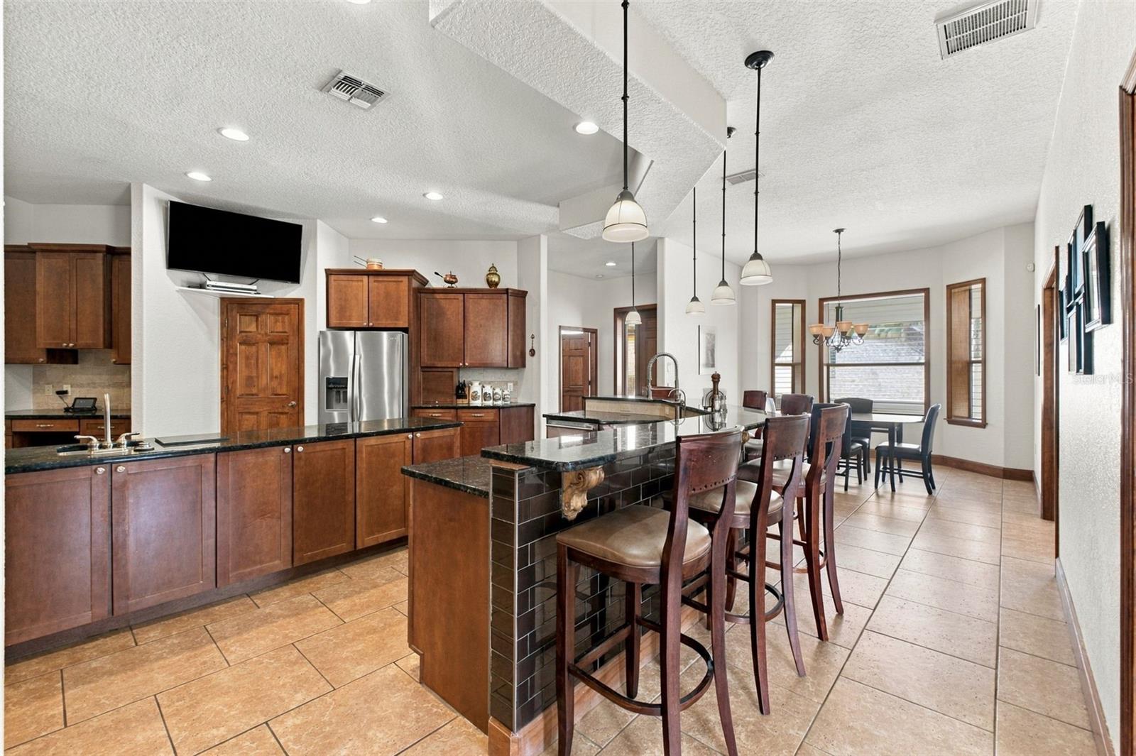 BAR SEATING IN KITCHEN