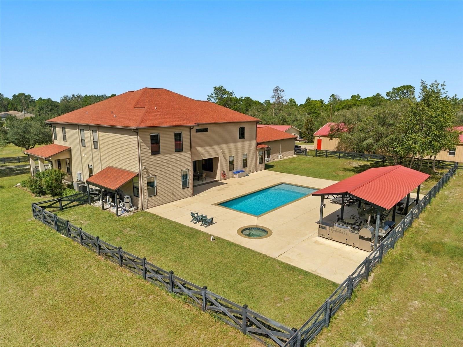 10484 GYPSY AVENUE, Weeki Wachee, FL 34613