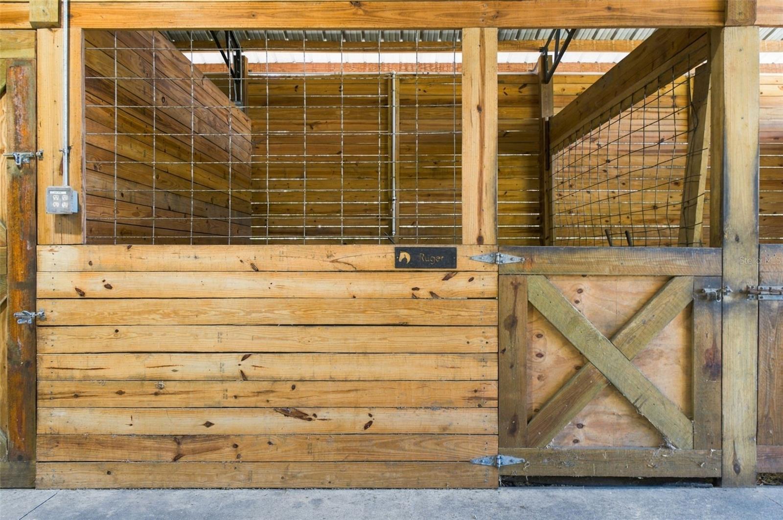 12 X 12 STALLS