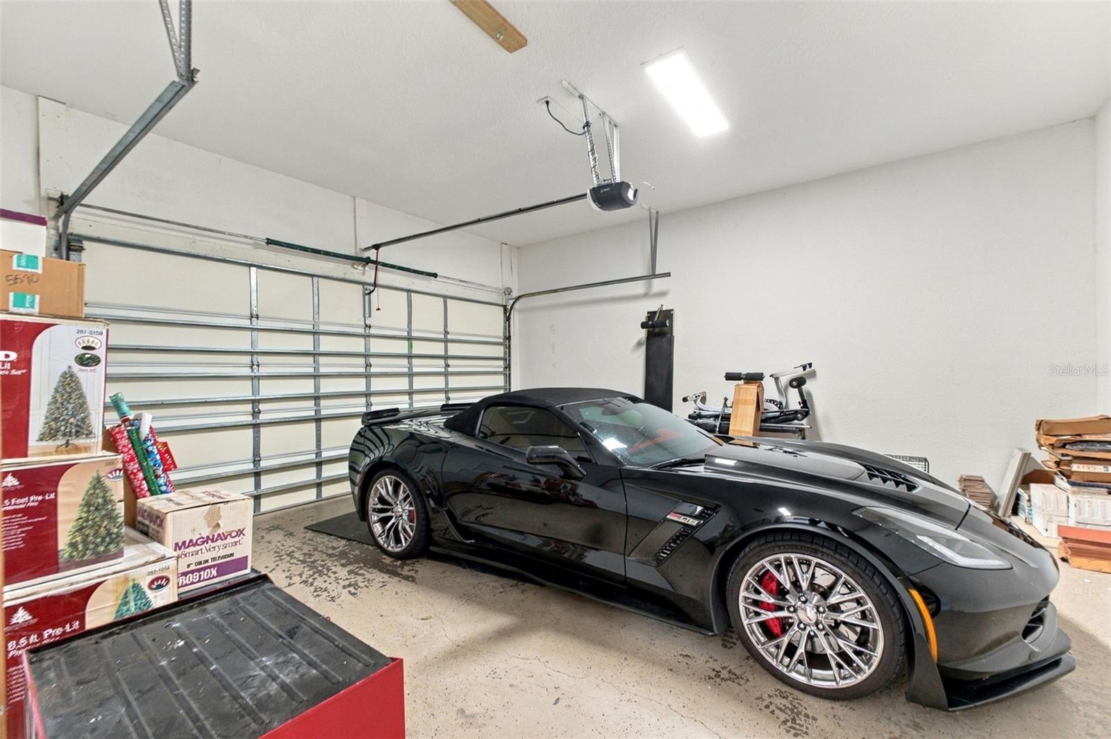 GARAGE