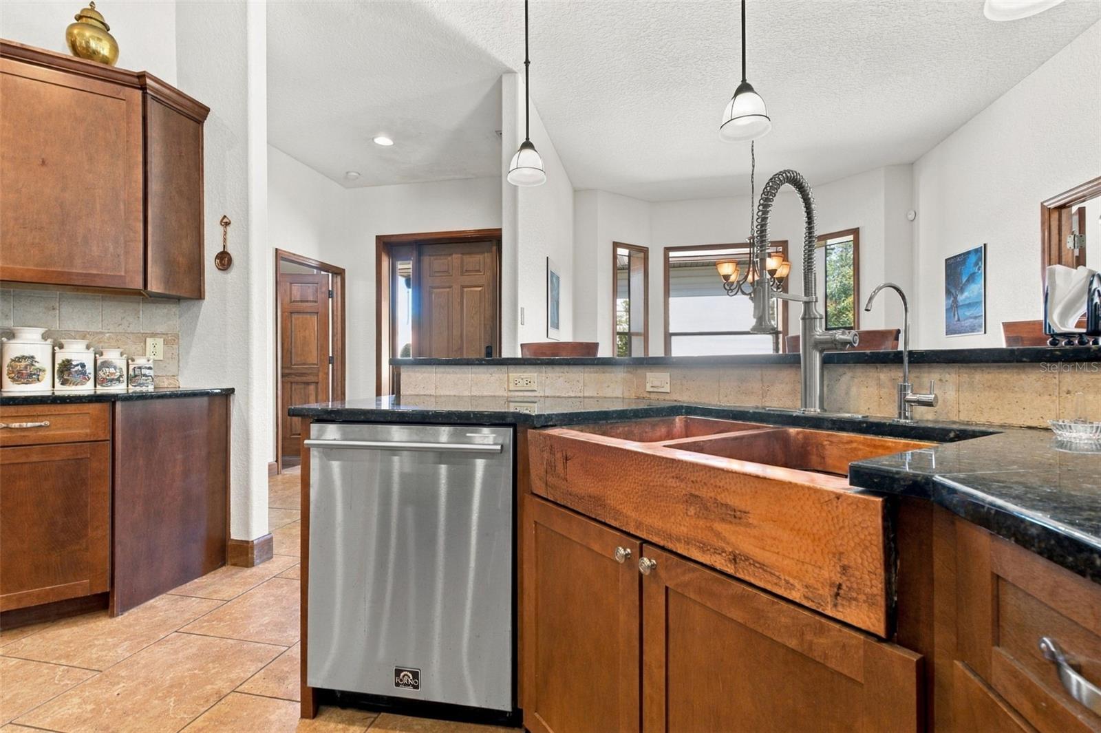 COPPER FARMHOUSE SINK