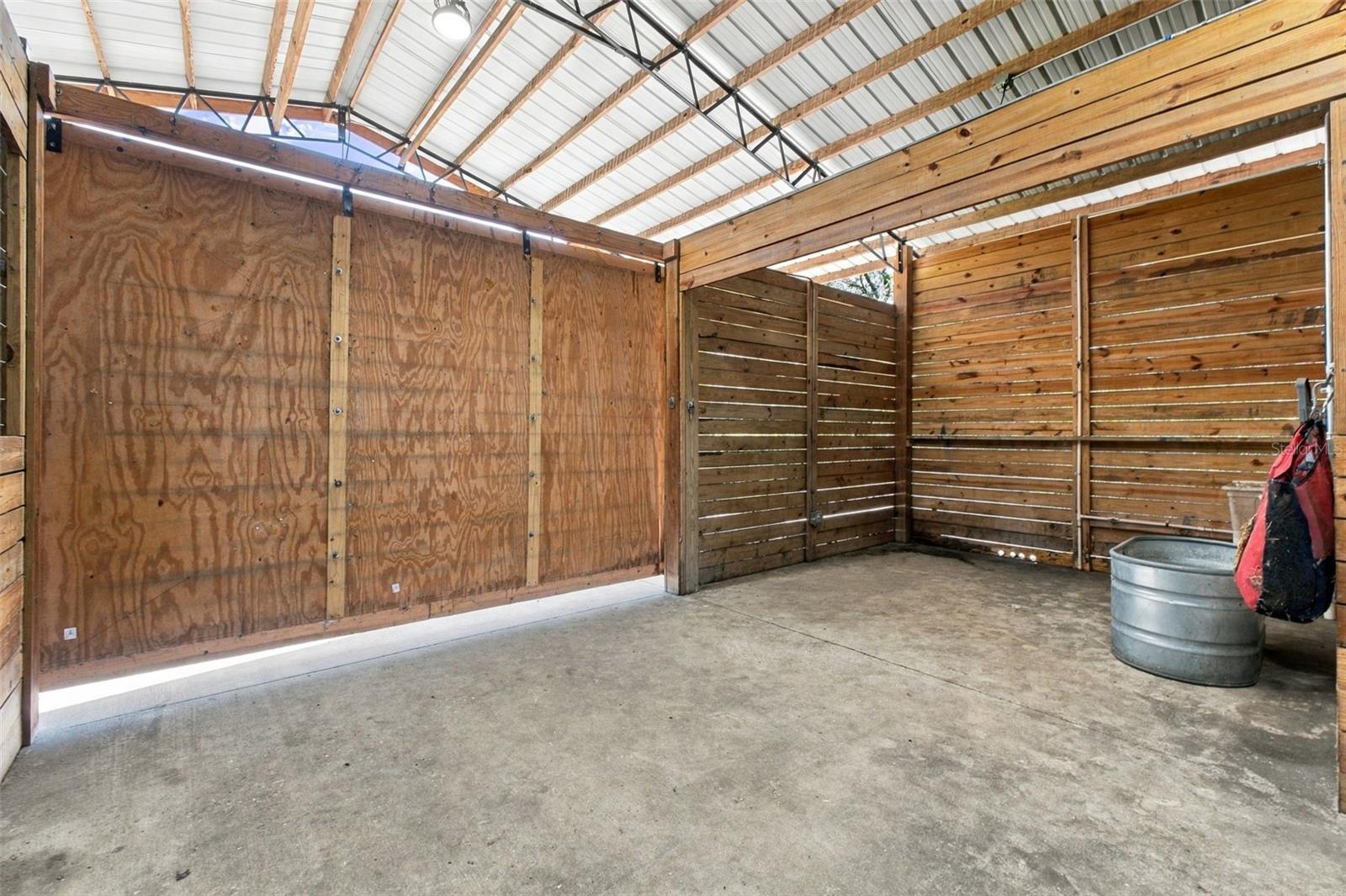 BARN