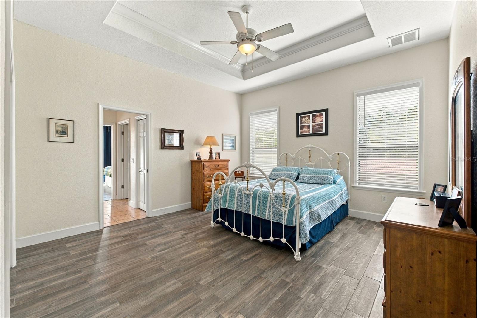 UPSTAIRS GUEST BEDROOM #4