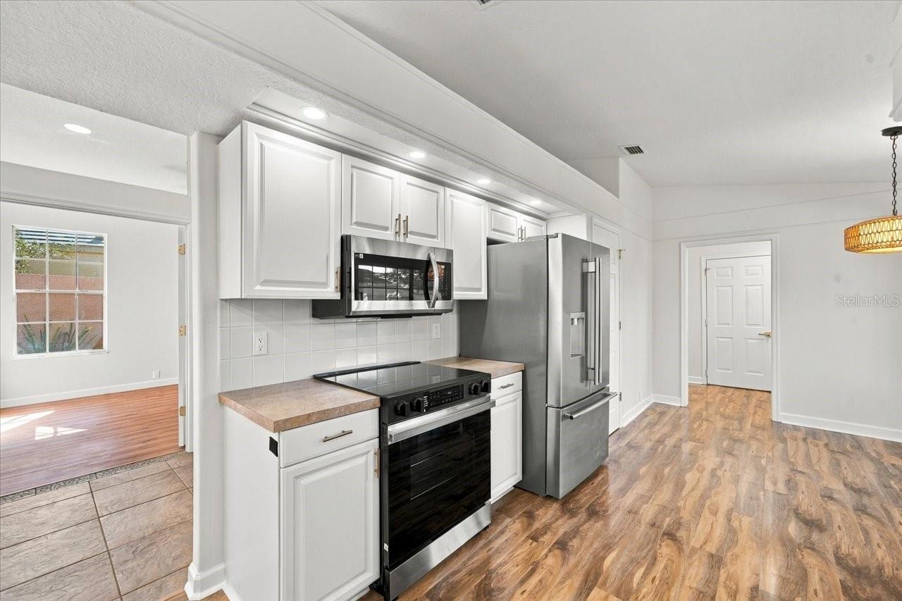 9033 PENELOPE DRIVE, Weeki Wachee, FL 34613