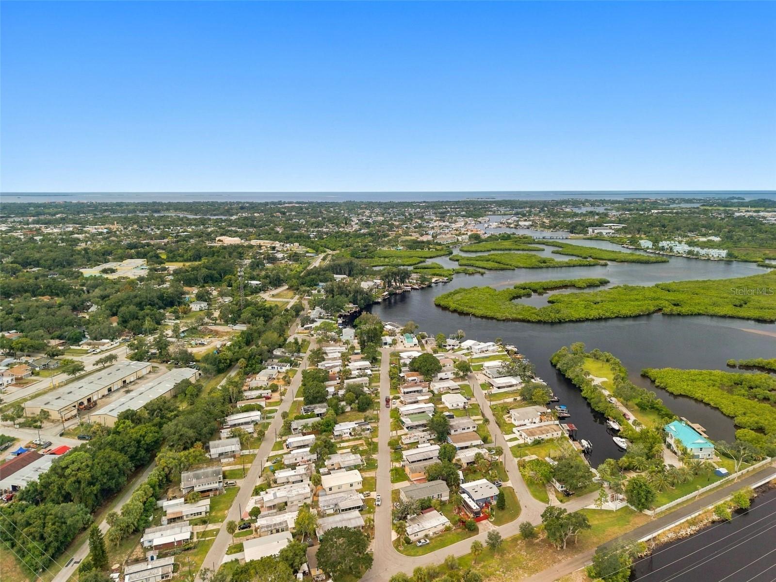 752 DRIFTWOOD LANE, Tarpon Springs, FL 34689