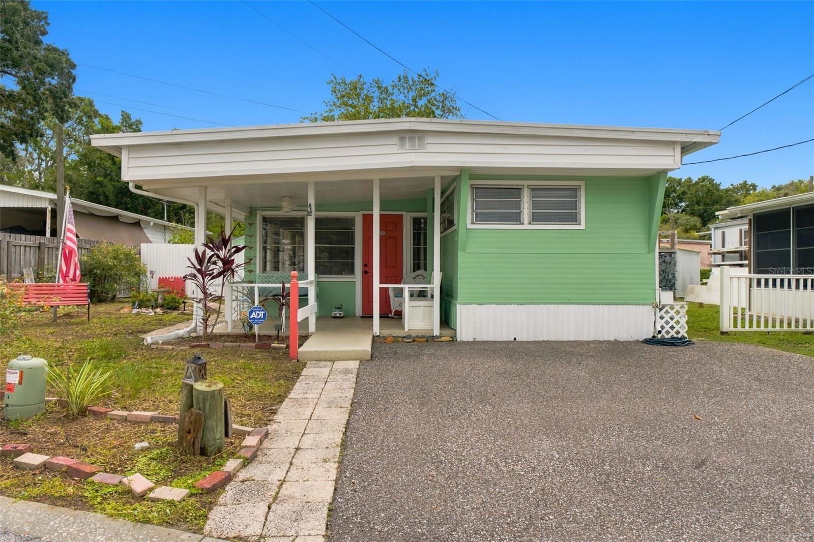 752 DRIFTWOOD LANE, Tarpon Springs, FL 34689 752 DRIFTWOOD LANE, Tarpon Springs, FL 34689