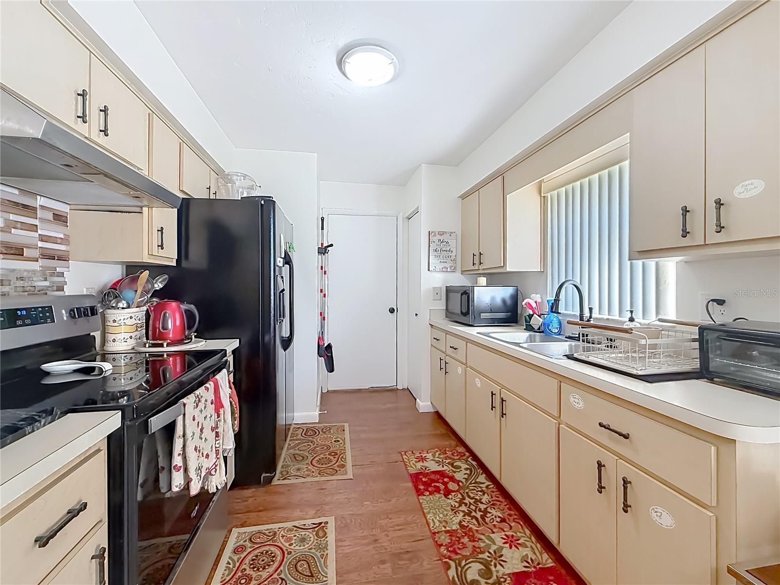906 OAK STREET, Inverness, FL 34452
