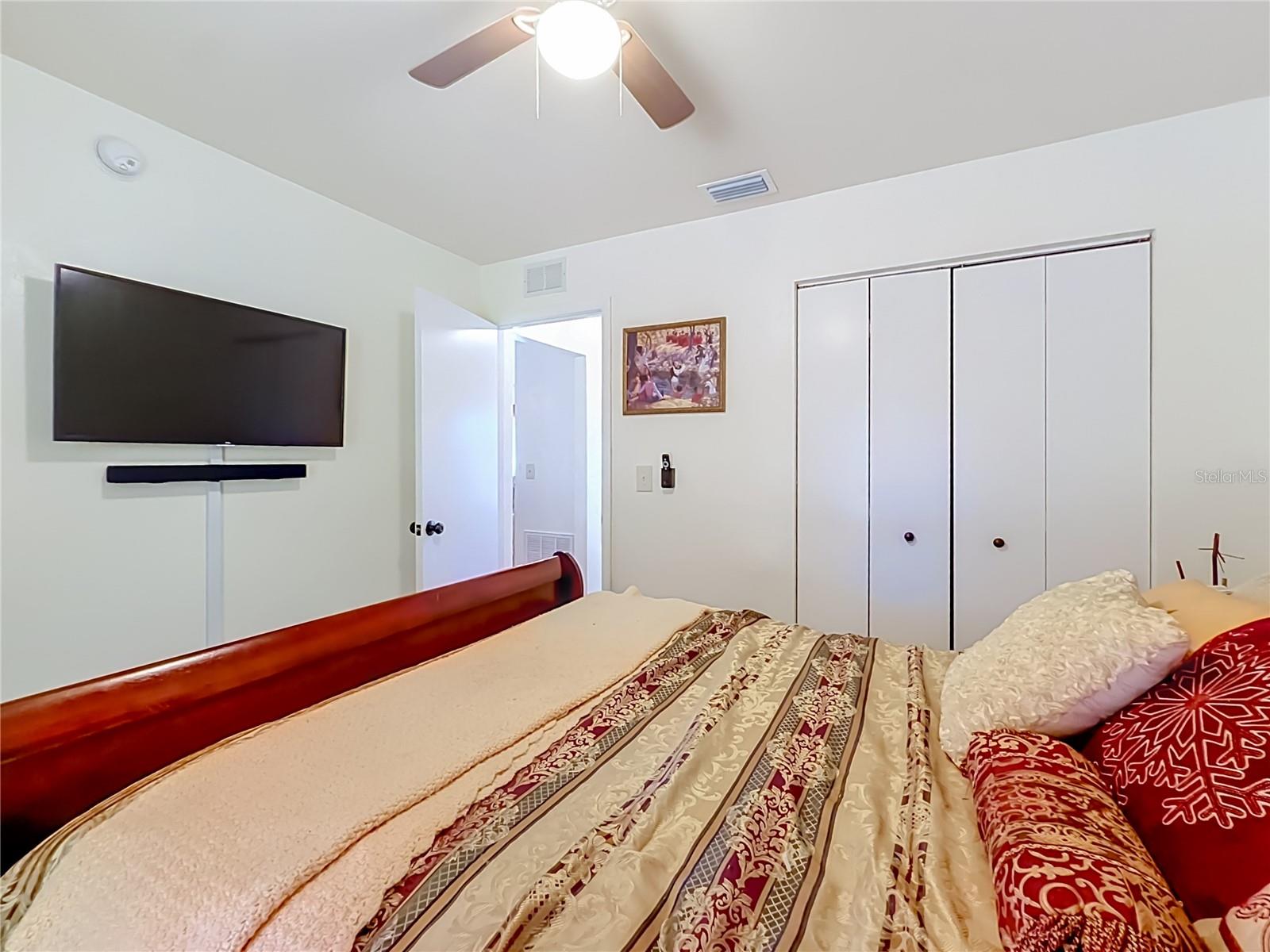906 OAK STREET, Inverness, FL 34452