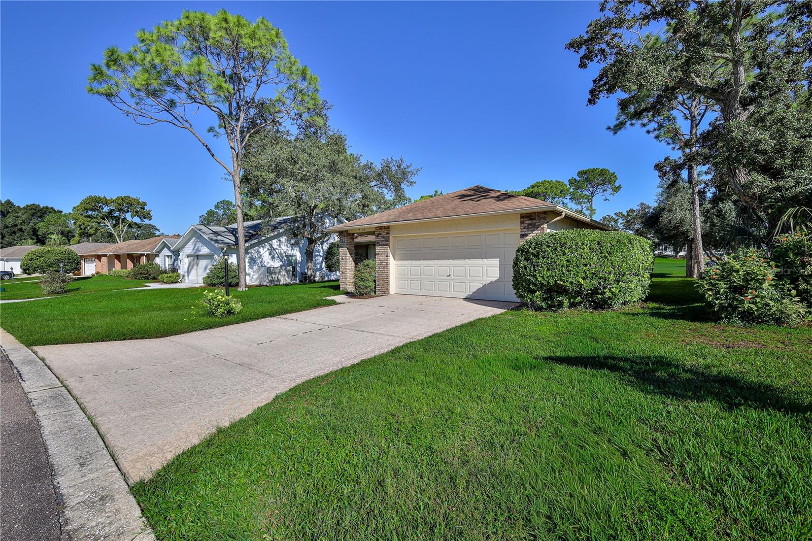 7103 CROWN OAKS DRIVE, Spring Hill, FL 34606 7103 CROWN OAKS DRIVE, Spring Hill, FL 34606