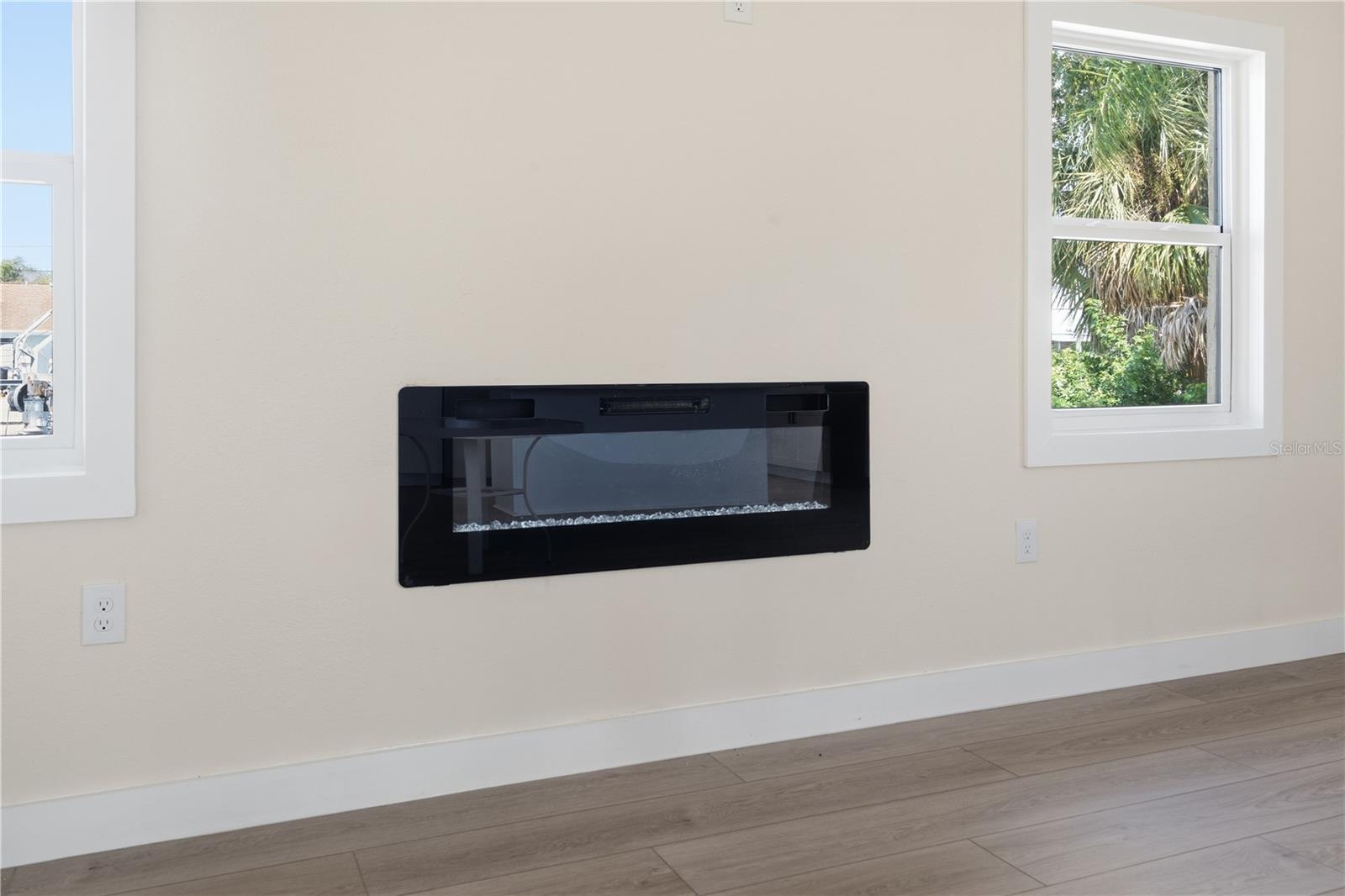 IN-WALL ELECTRIC FIREPLACE IN-WALL ELECTRIC FIREPLACE