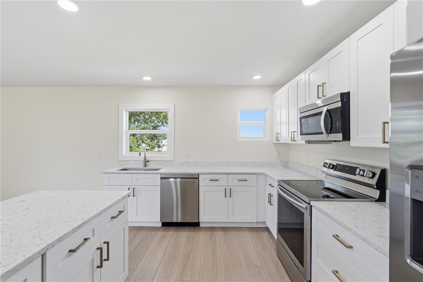 NEW APPLIANCES INCLUDED NEW APPLIANCES INCLUDED