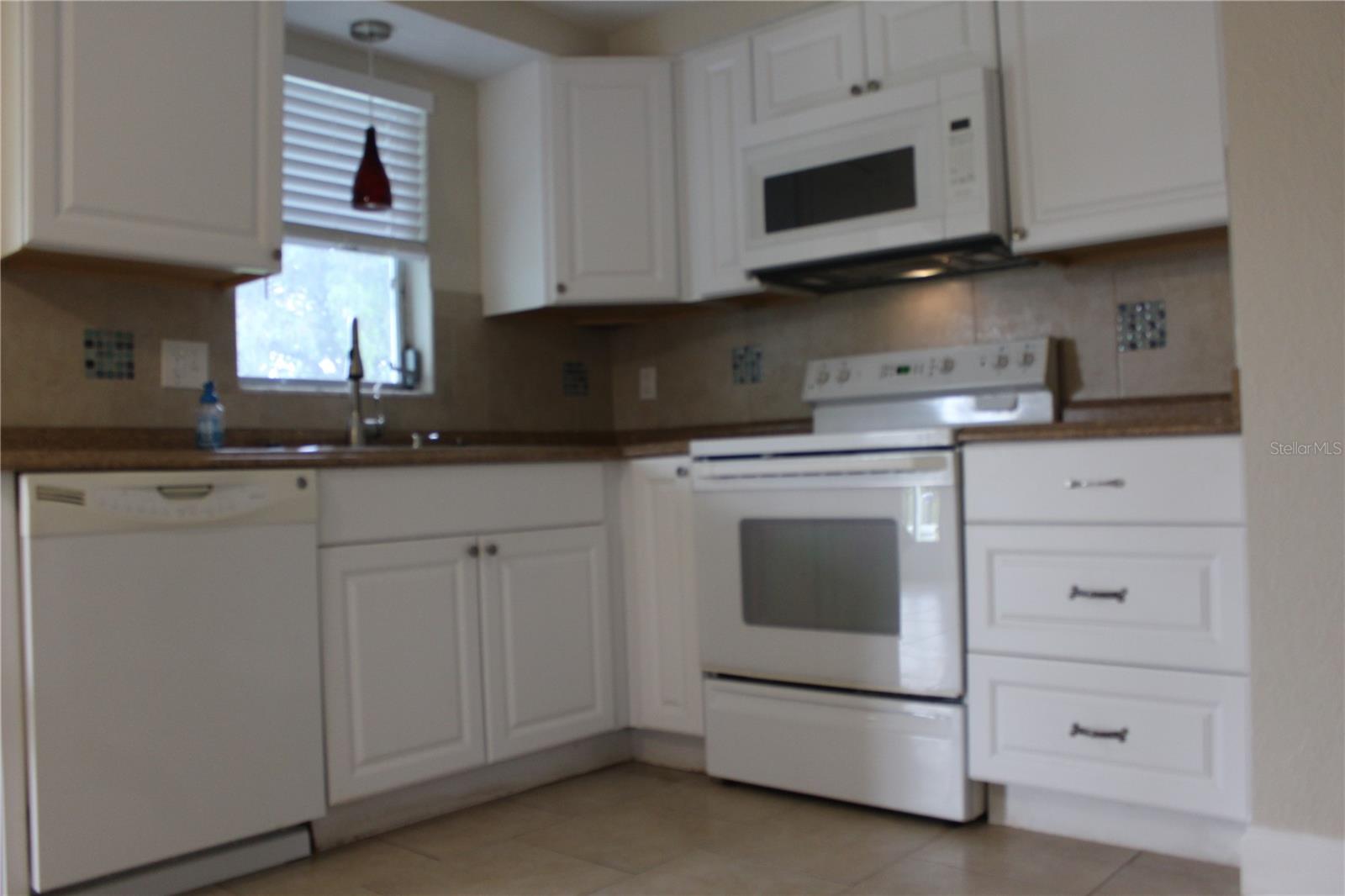 4424 TERRY LOOP, #B, New Port Richey, FL 34652