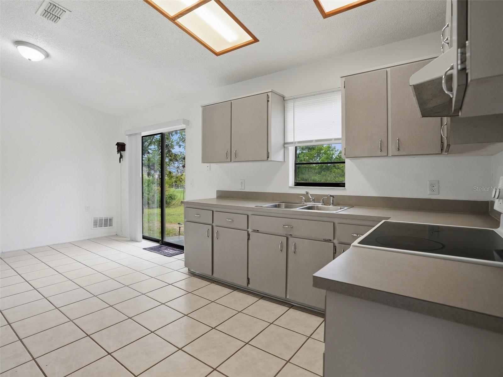 301 KILLINGER AVENUE, Spring Hill, FL 34606