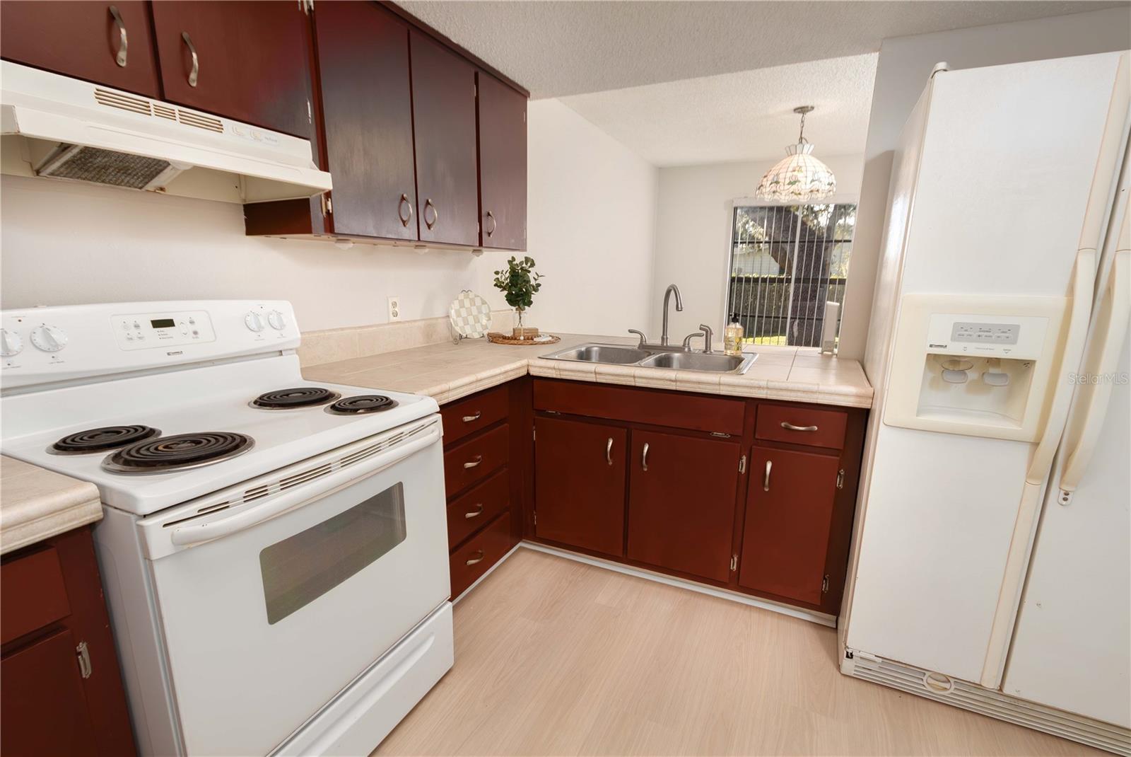 7245 KNOLL DRIVE, New Port Richey, FL 34653 7245 KNOLL DRIVE, New Port Richey, FL 34653