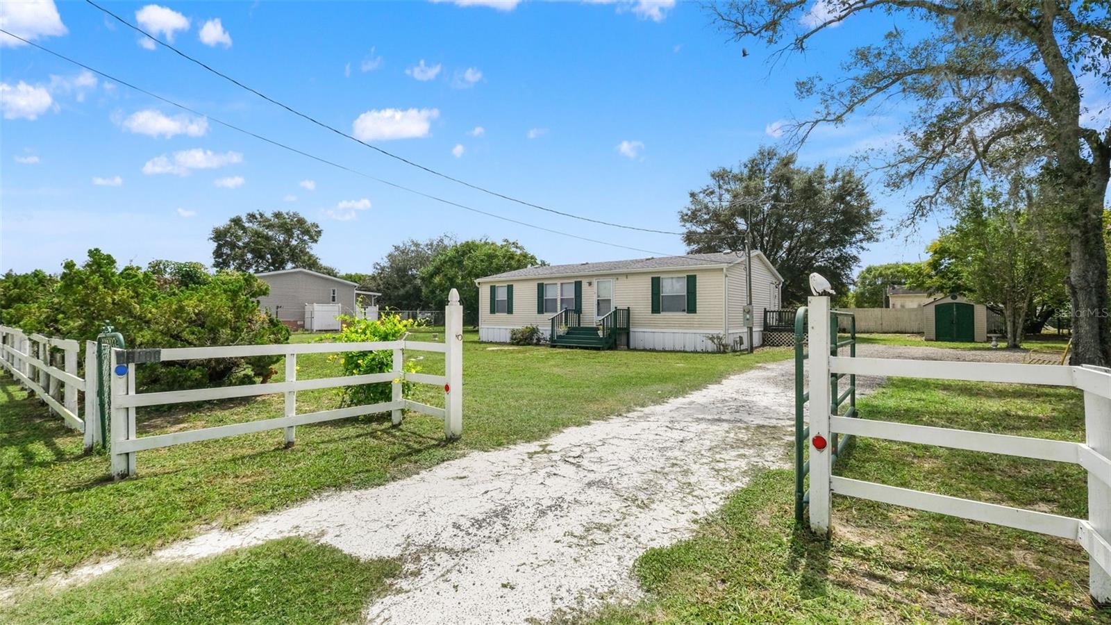 16100 LACANTO STREET, Brooksville, FL 34604