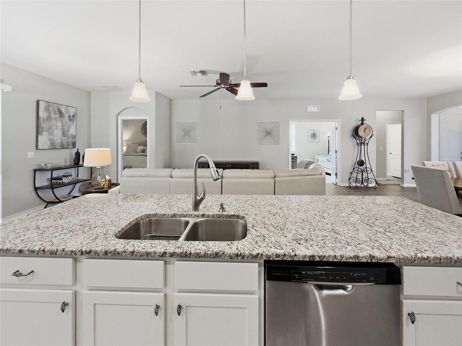 11030 PARADISE POINT WAY, New Port Richey, FL 34654