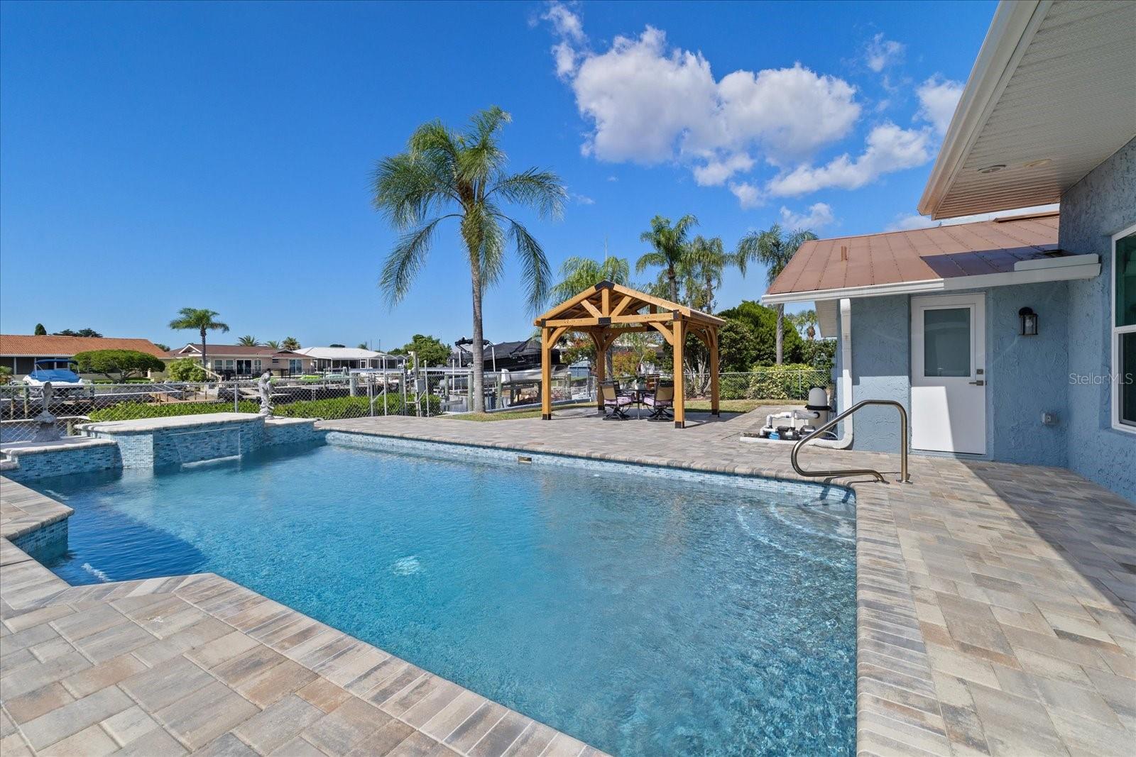 Large backyard for relaxing and entertaining