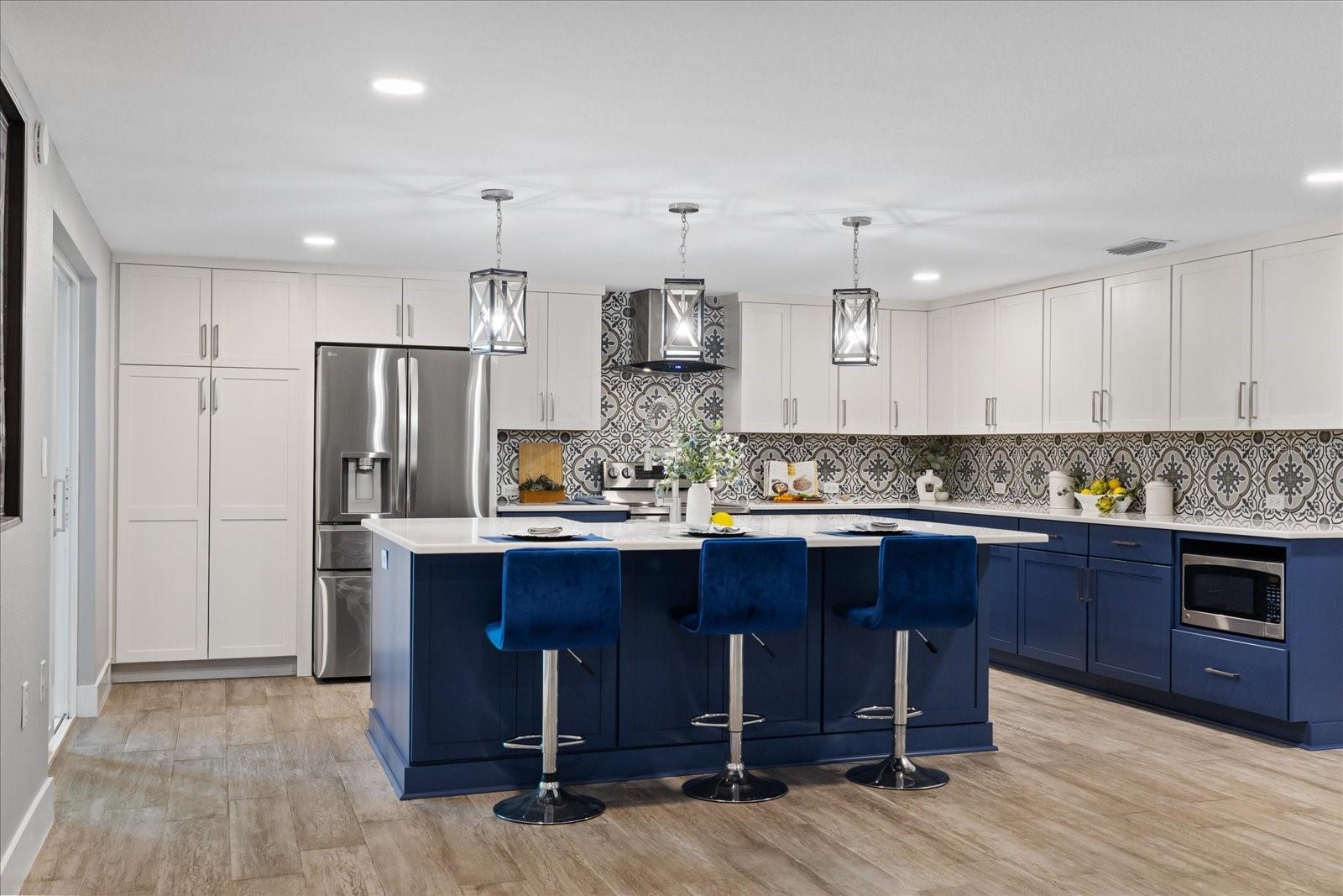 Fully equipped kitchen and undercounter microwave