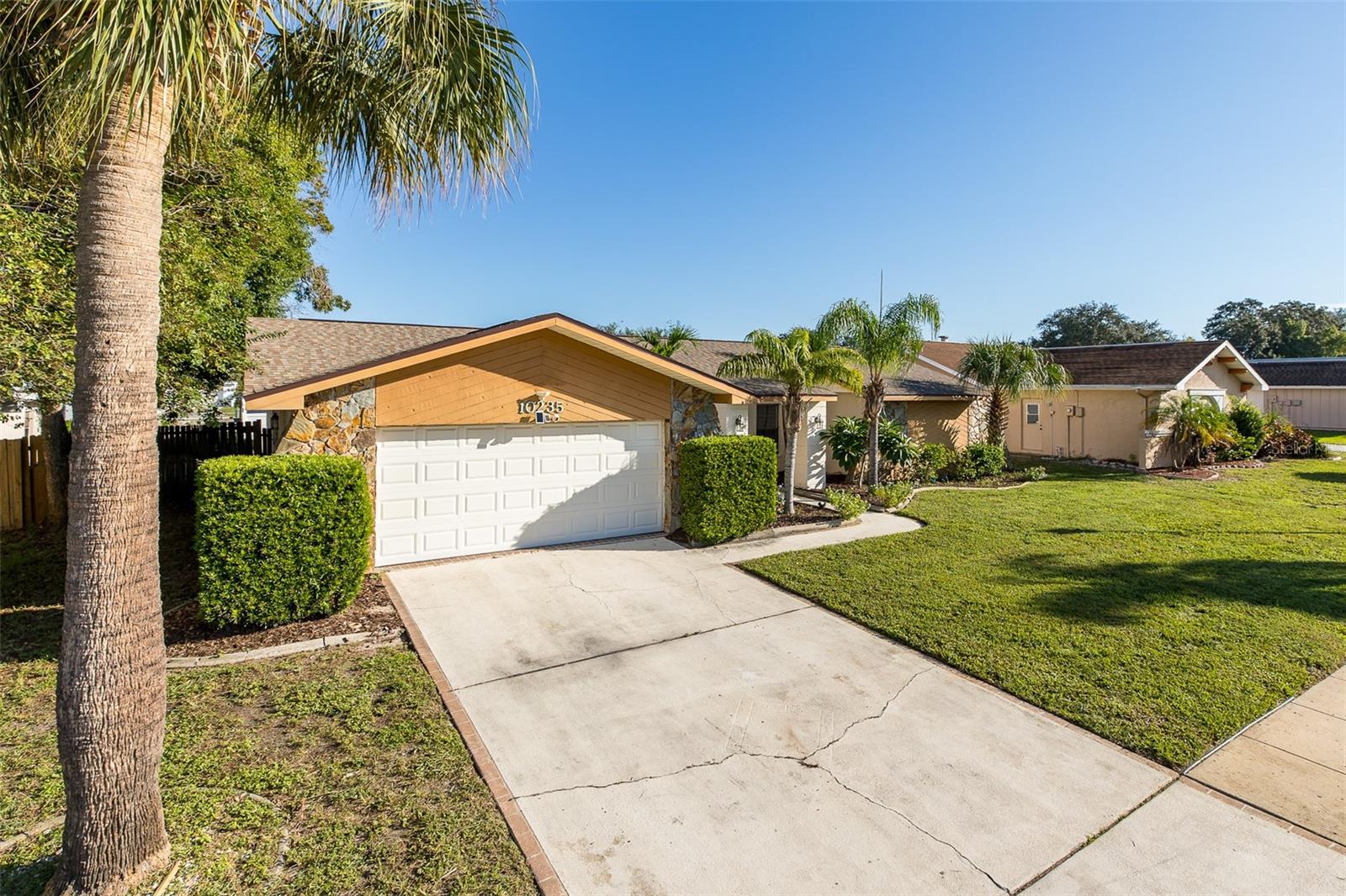 10235 LANDMARK DRIVE, Hudson, FL 34667