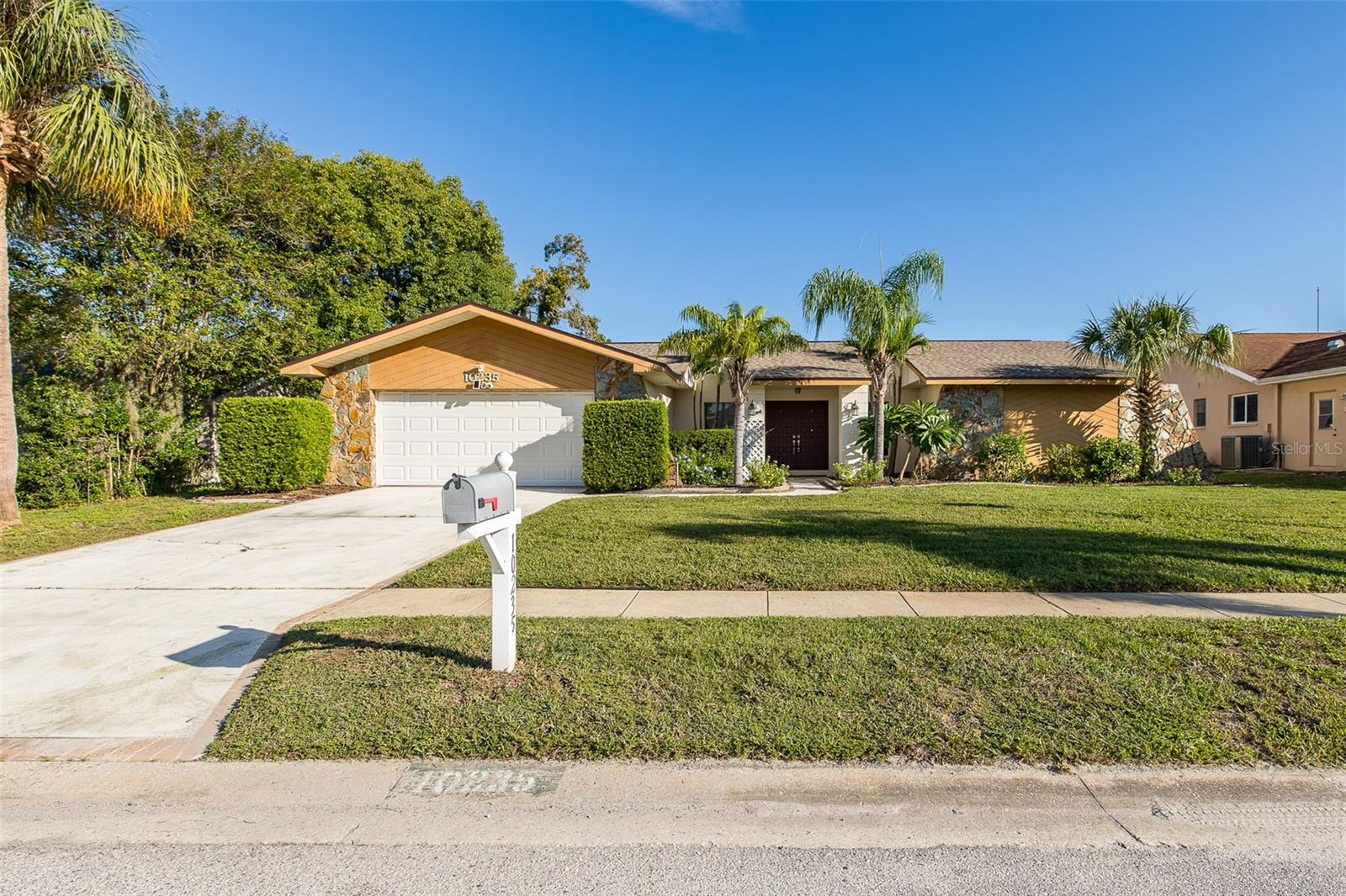 10235 LANDMARK DRIVE, Hudson, FL 34667