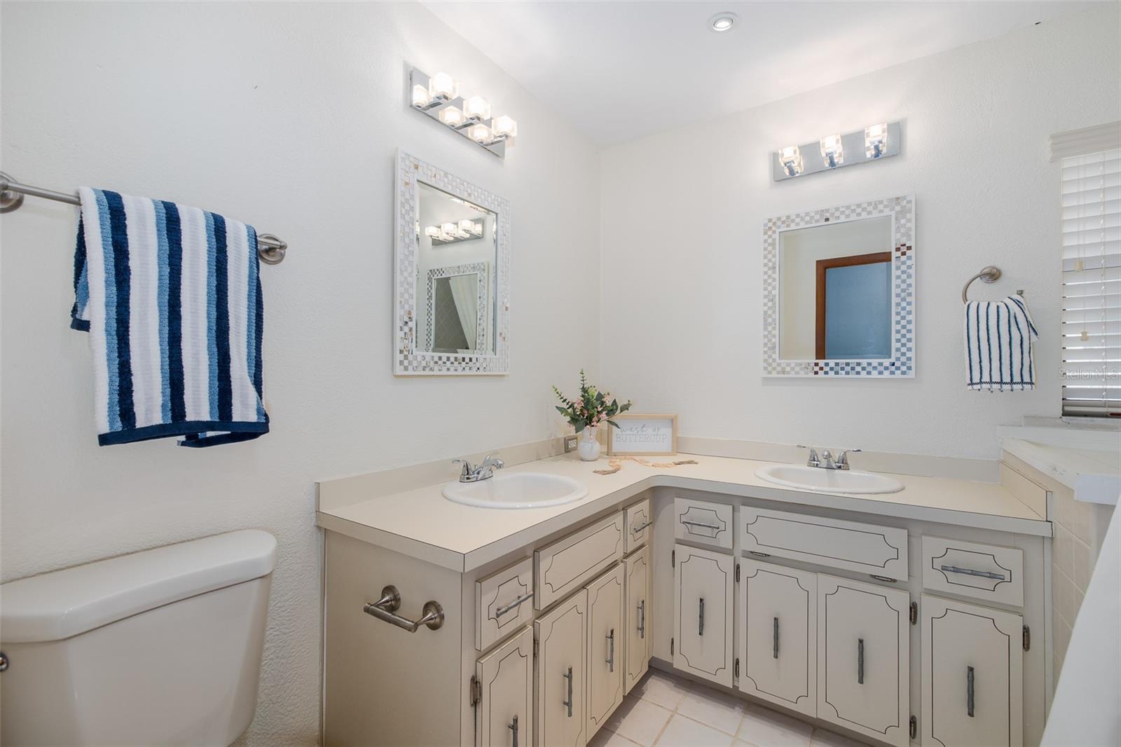 10235 LANDMARK DRIVE, Hudson, FL 34667