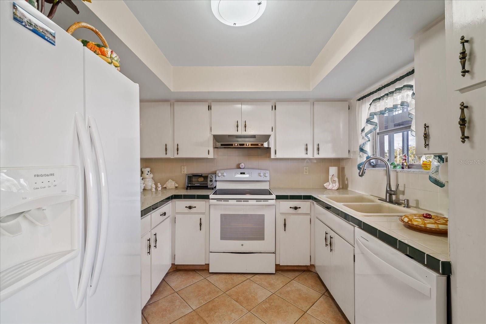 4678 MARINE PARKWAY, #206, New Port Richey, FL 34652