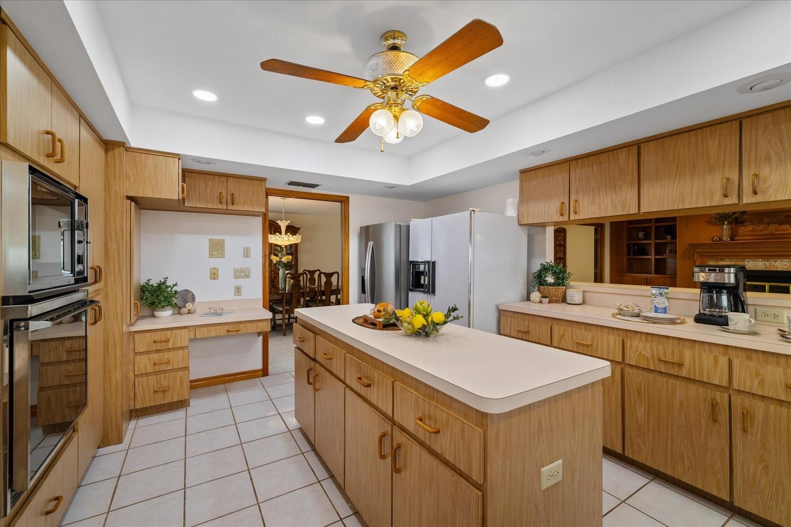 Virtually Edited, Kitchen