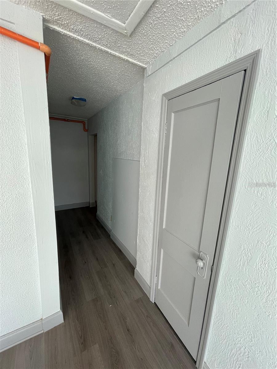 527 8TH STREET N, St Petersburg, FL 33701