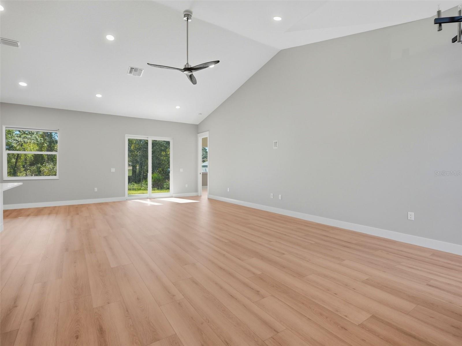 11250 HUMBER ROAD, Weeki Wachee, FL 34614