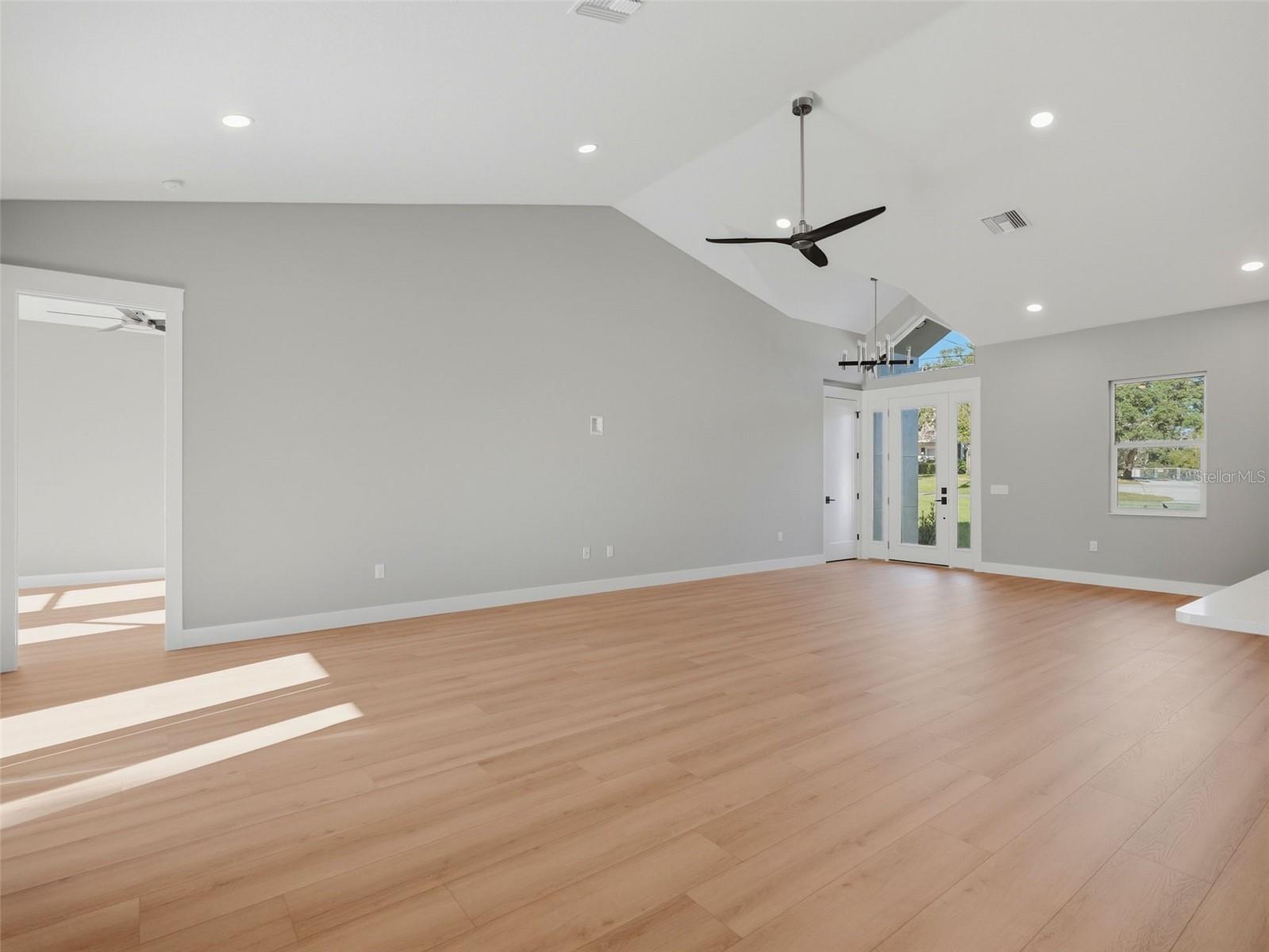 11250 HUMBER ROAD, Weeki Wachee, FL 34614