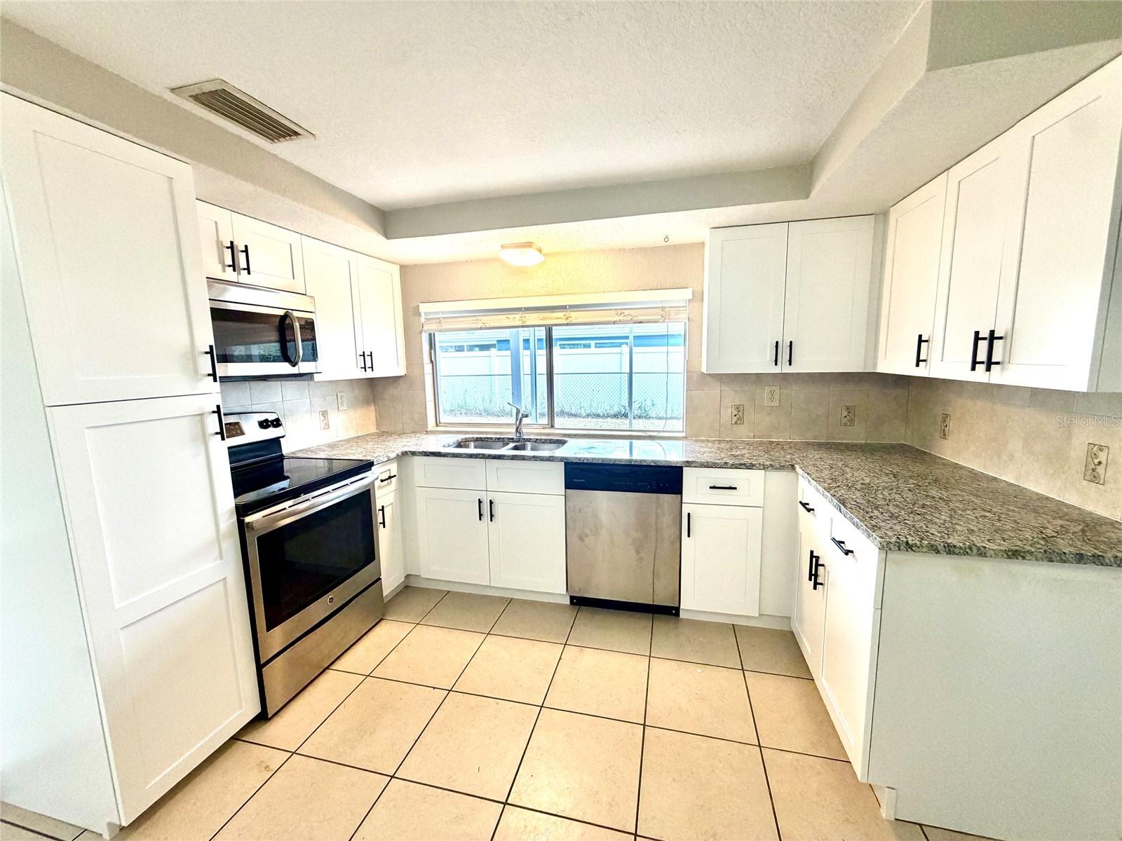 4015 CASHMERE DRIVE, New Port Richey, FL 34652