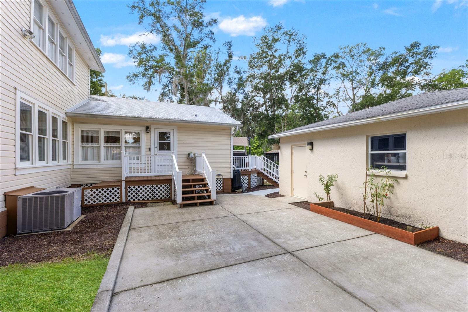 427 HOWELL AVENUE, Brooksville, FL 34601