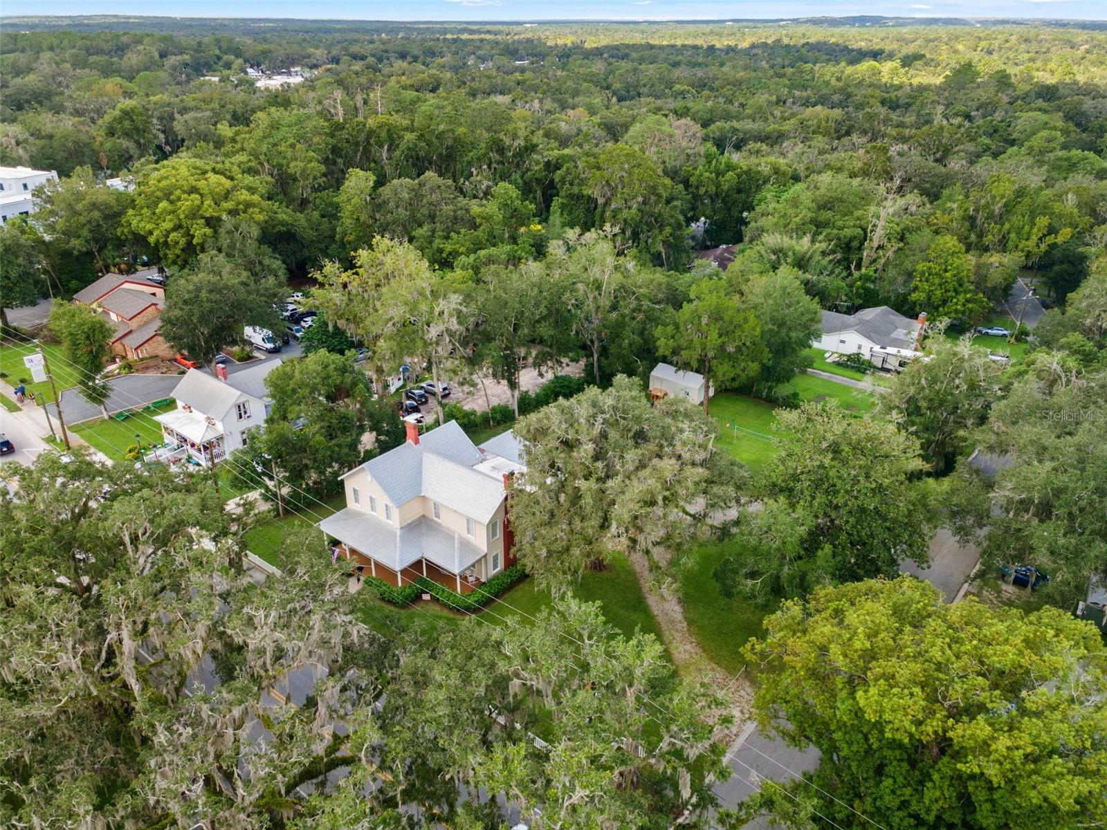 427 HOWELL AVENUE, Brooksville, FL 34601