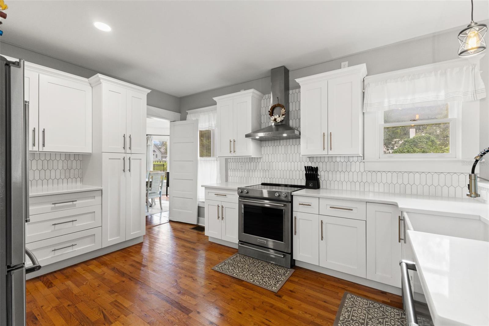 427 HOWELL AVENUE, Brooksville, FL 34601 427 HOWELL AVENUE, Brooksville, FL 34601