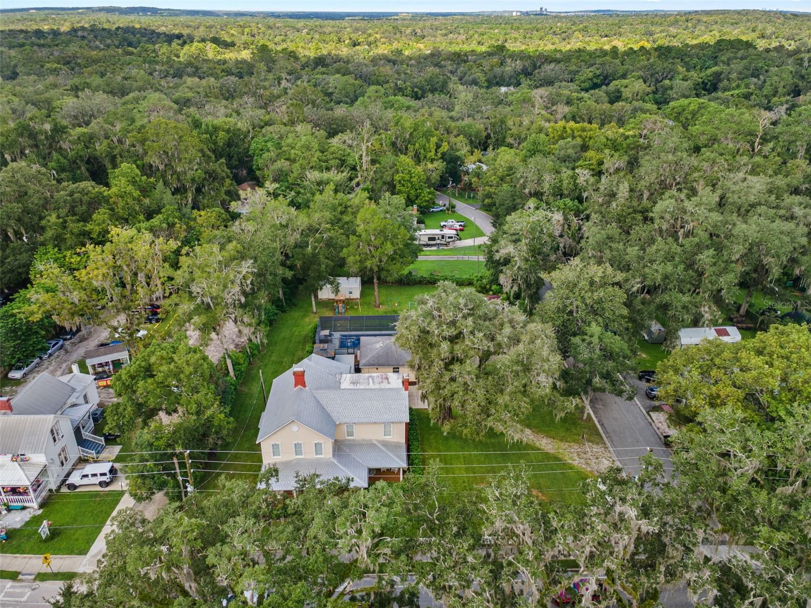 427 HOWELL AVENUE, Brooksville, FL 34601