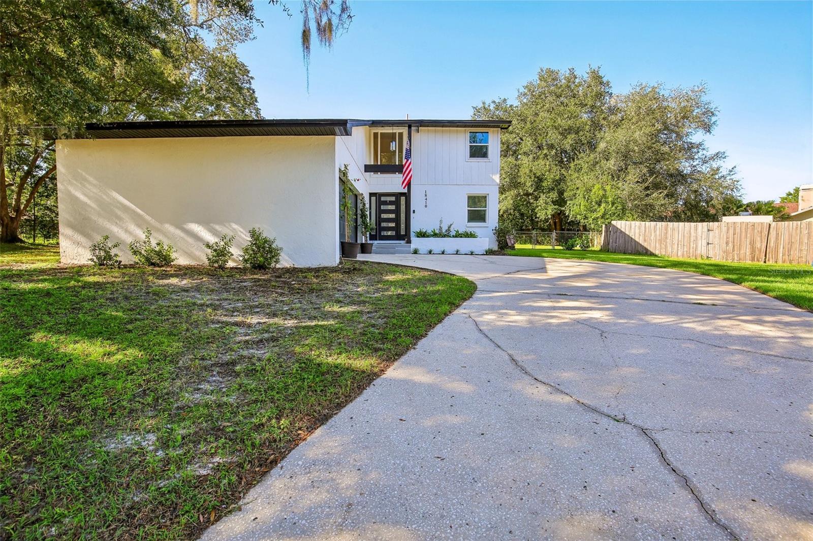 18410 STERLING SILVER CIRCLE, Lutz, FL 33549