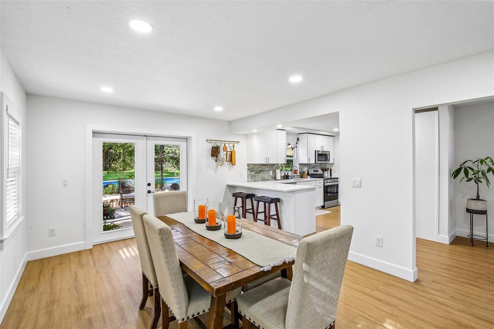 18410 STERLING SILVER CIRCLE, Lutz, FL 33549