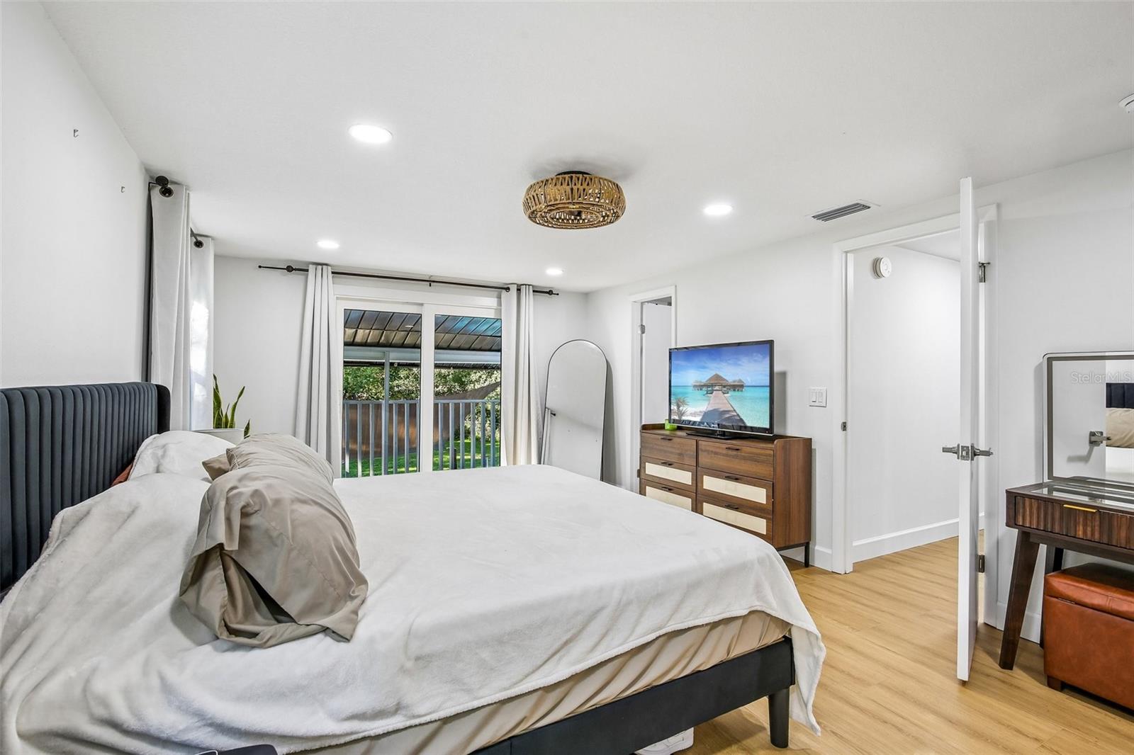18410 STERLING SILVER CIRCLE, Lutz, FL 33549