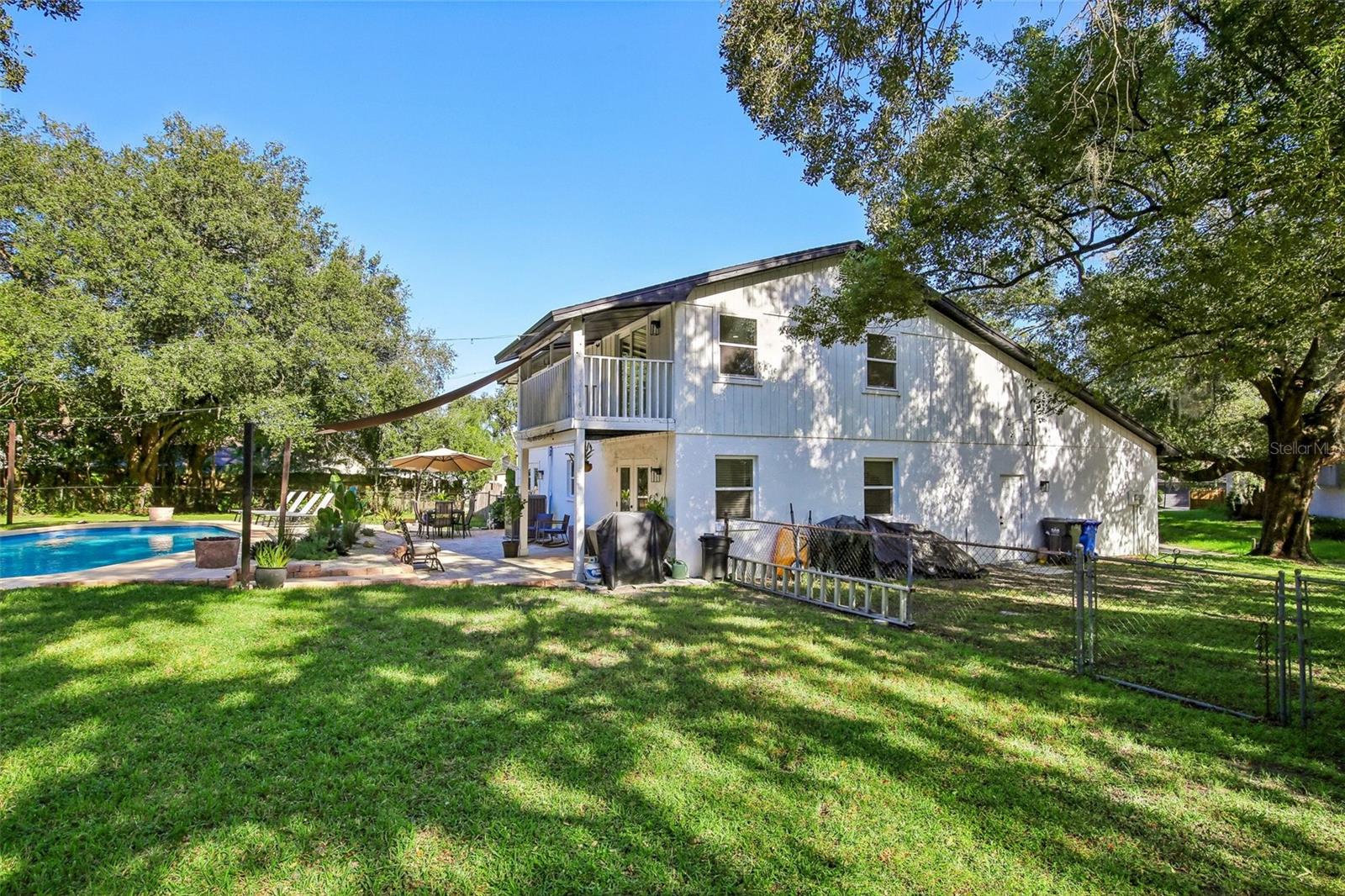 18410 STERLING SILVER CIRCLE, Lutz, FL 33549