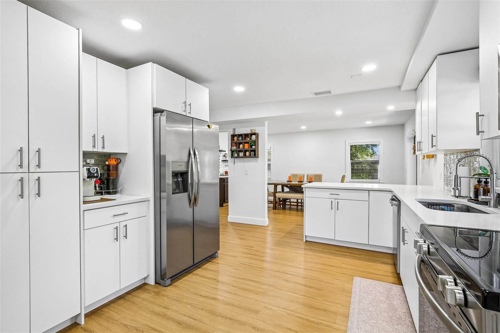 18410 STERLING SILVER CIRCLE, Lutz, FL 33549