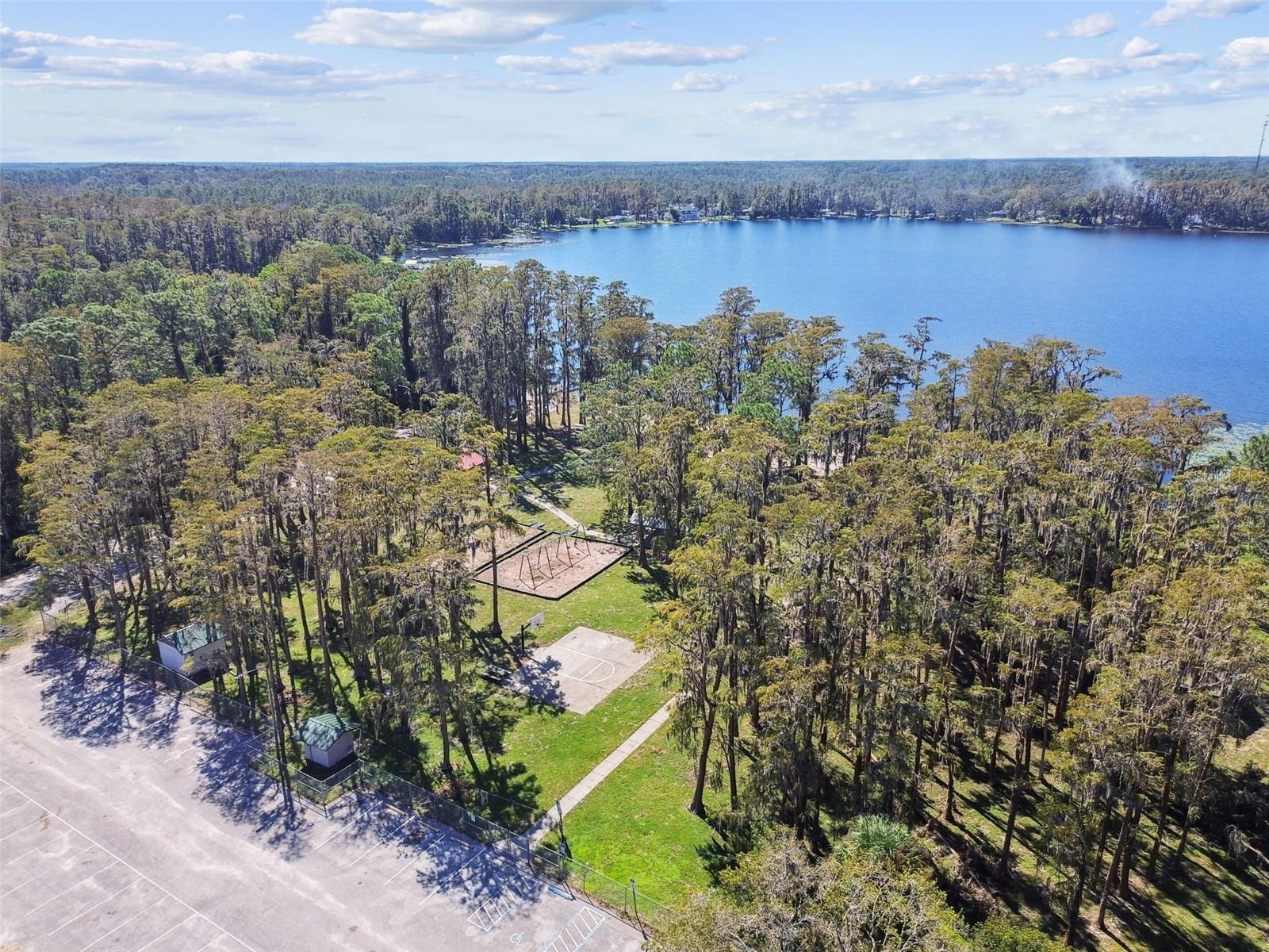 12527 LACEY DRIVE, New Port Richey, FL 34654