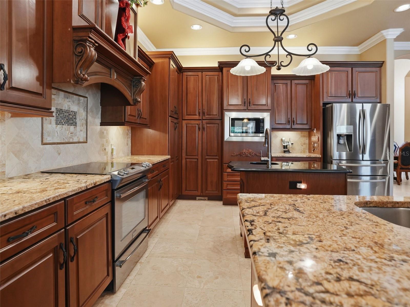 9313 HERNANDO RIDGE ROAD, Weeki Wachee, FL 34613