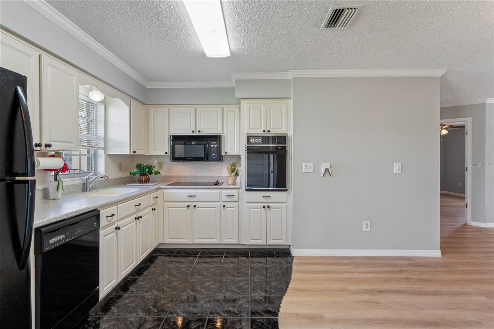 6707 HICKORYWOOD LANE, #3B, New Port Richey, FL 34653