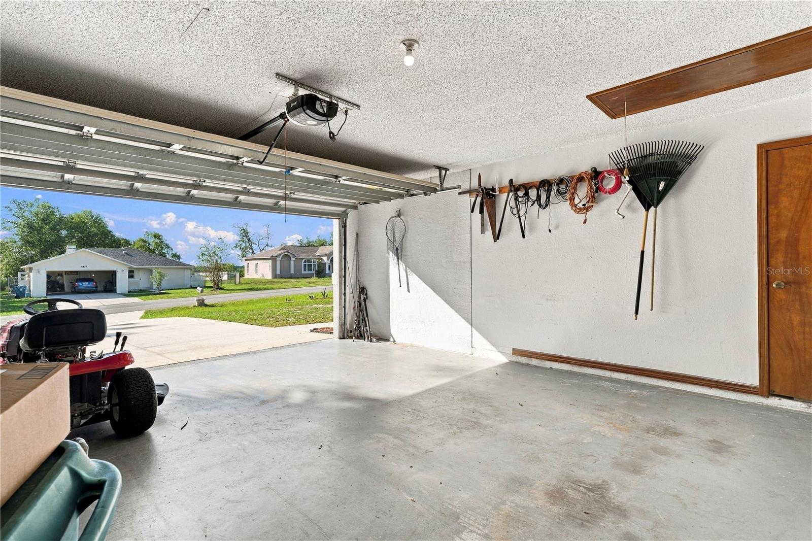 8382 PINEWOOD AVENUE, Brooksville, FL 34613