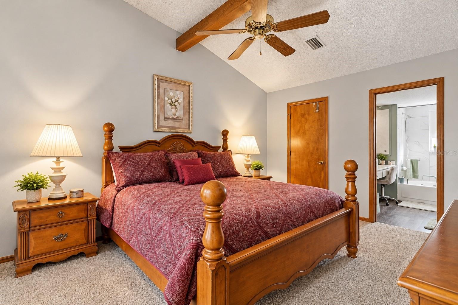 8382 PINEWOOD AVENUE, Brooksville, FL 34613