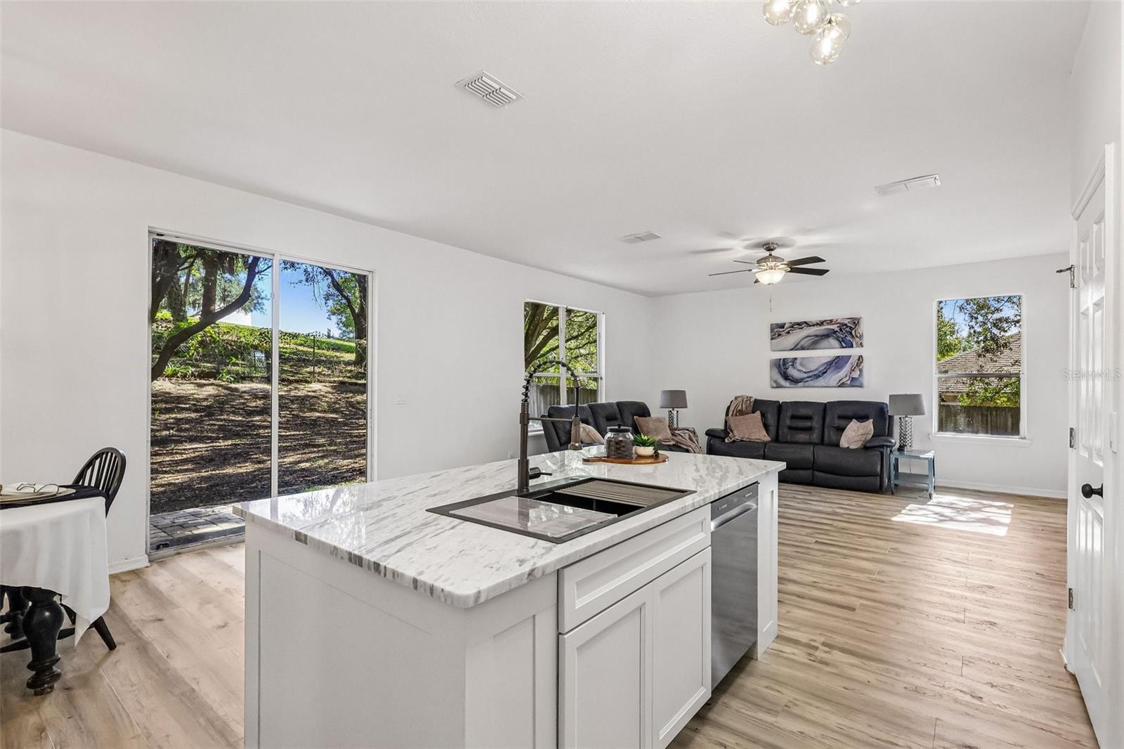 1305 WINDY BLUFF DRIVE, Minneola, FL 34715